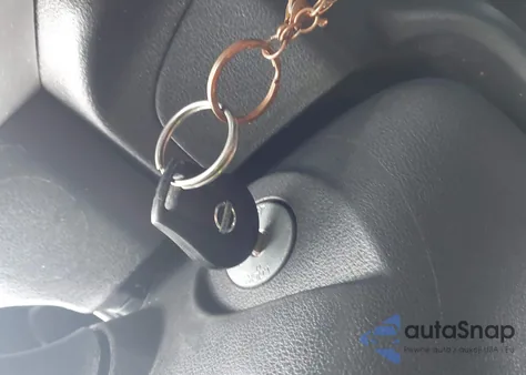 2017 Nissan Versa 1.6 Sv z USA, uszkodzony, nr VIN 3N1CN7AP3HL843095